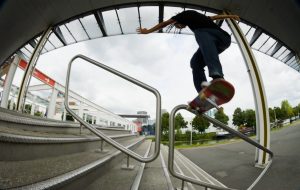 SANTA CRUZ – CAR SICK