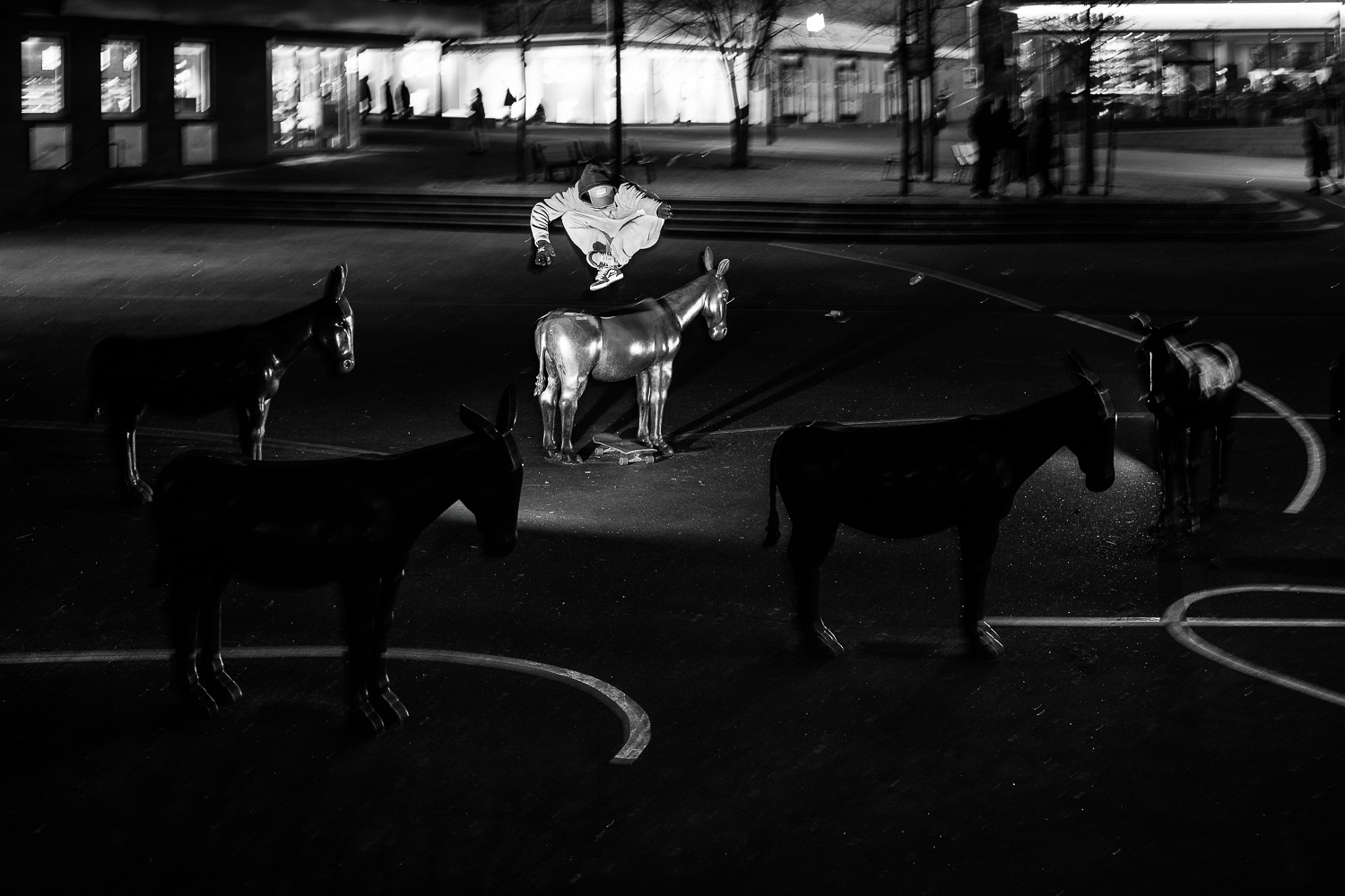 Jonas - Hippie Jump_Esel_irregularskatemag