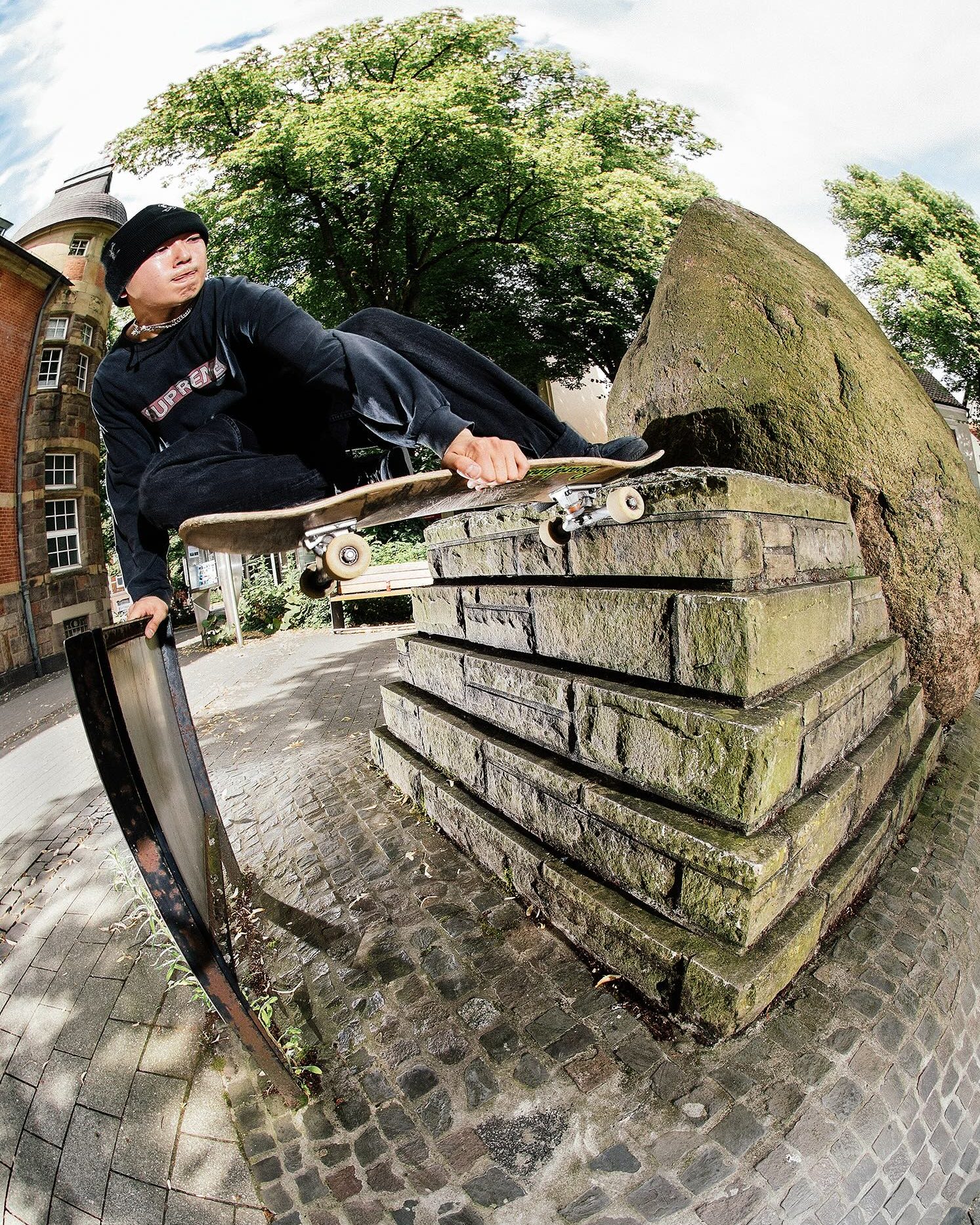 Ryota Takehisa - Boneless Handplant Tailslide_preview_robertchrist