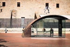 GabiKahl_Kickflip_Barcelona2026_KlavsLaivenieks