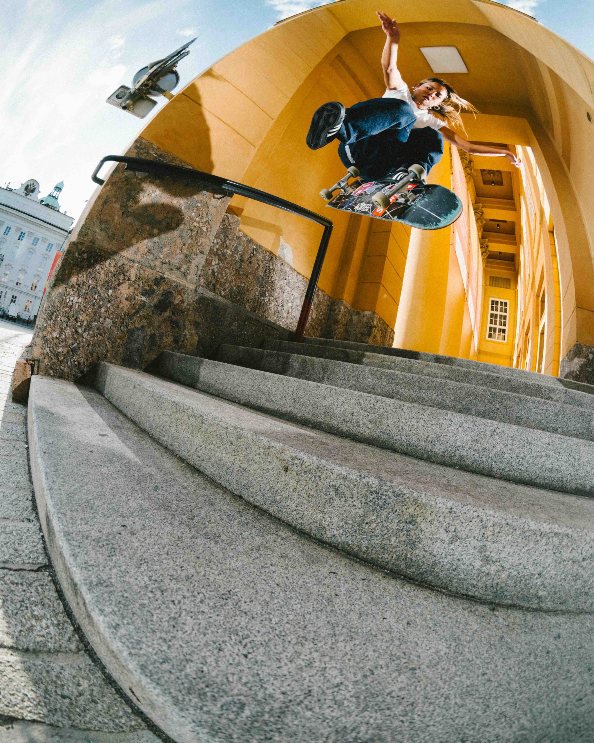 Jasmin_Varial_Heelflip-7515